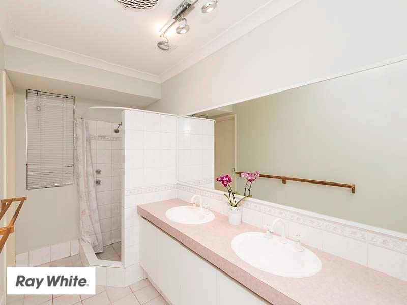 8 Granesse Drive, Ellenbrook WA 6069