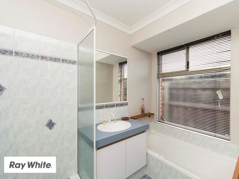 8 Granesse Drive, Ellenbrook WA 6069