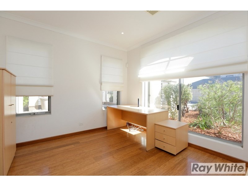 10 Delaney Road, Aveley WA 6069