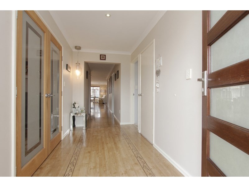 8 Anfield Crescent, Aveley WA 6069