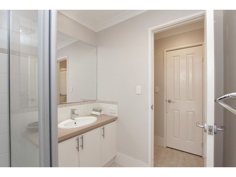 8 Anfield Crescent, Aveley WA 6069