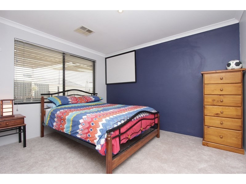 8 Anfield Crescent, Aveley WA 6069