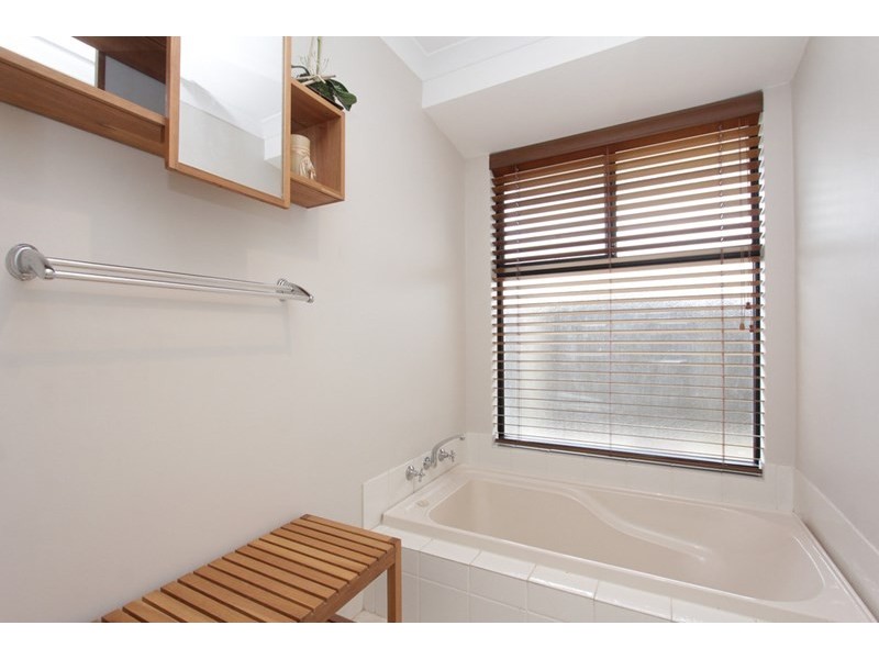 8 Anfield Crescent, Aveley WA 6069