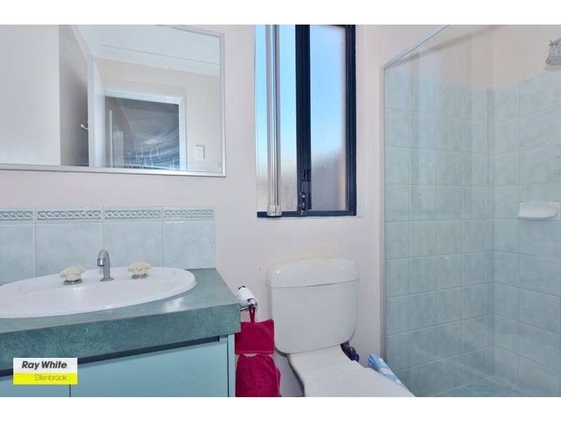 2 Vaucluse Crescent, Ellenbrook WA 6069