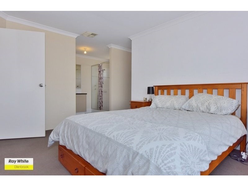 6 Redstone Trail, Ellenbrook WA 6069