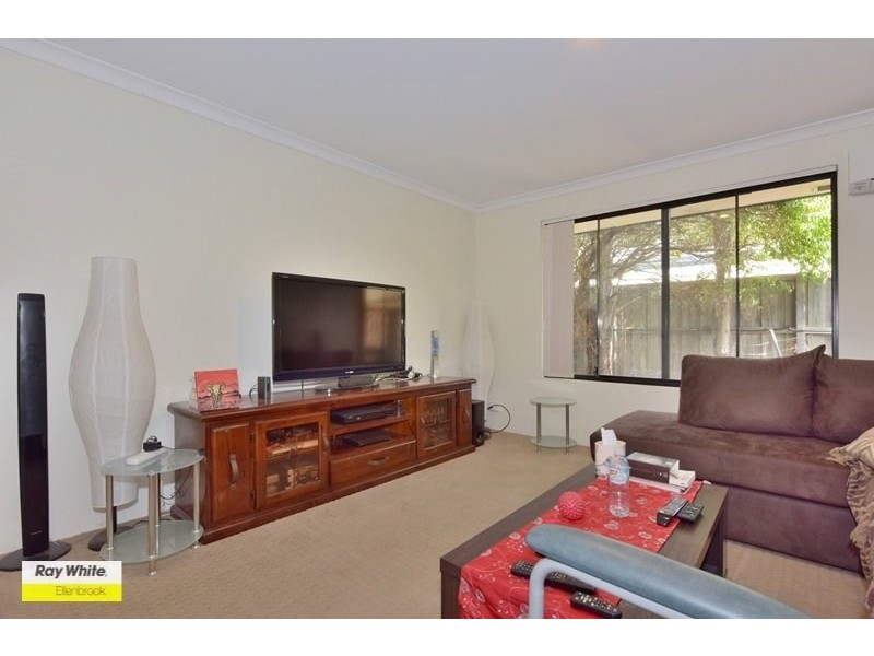 25 St Tropez Vista, Ellenbrook WA 6069