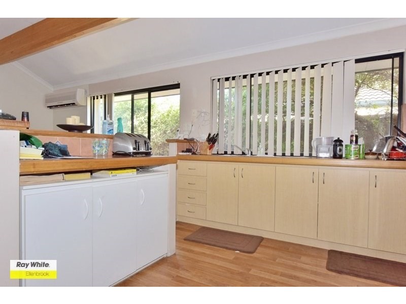 25 St Tropez Vista, Ellenbrook WA 6069