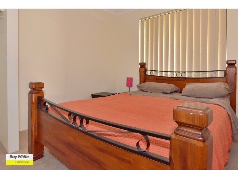 25 St Tropez Vista, Ellenbrook WA 6069