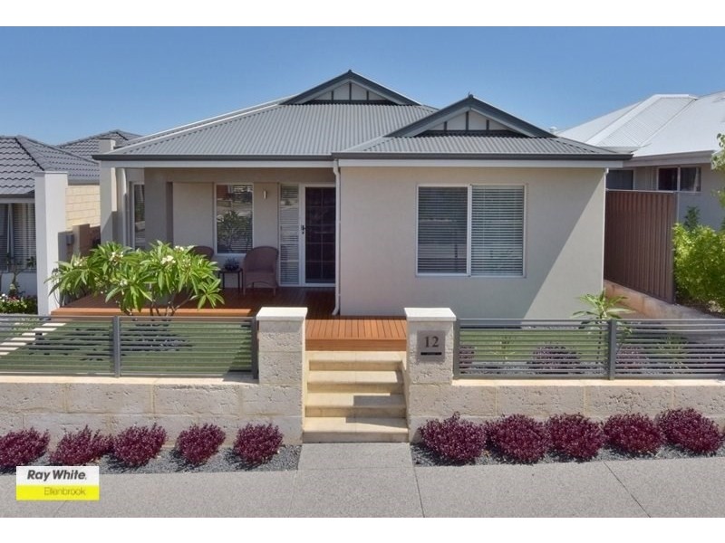 12 Lago Prom, Aveley WA 6069