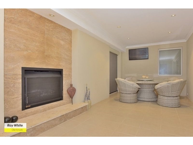 12 Lago Prom, Aveley WA 6069