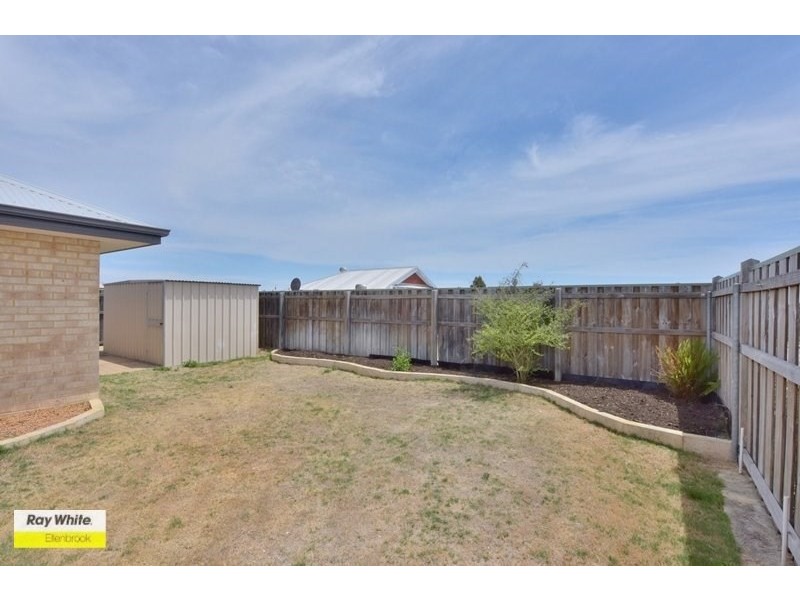 10 Henley Brook Avenue, Ellenbrook WA 6069