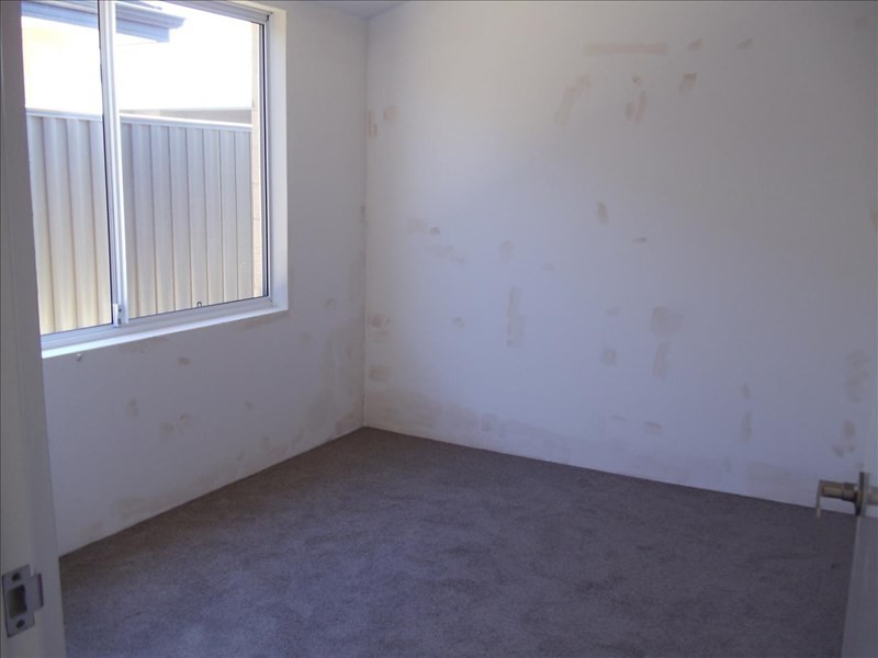 8 Banbury Way, Aveley WA 6069