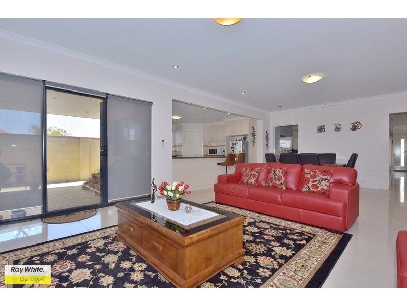 22 Evesham Drive, Ellenbrook WA 6069