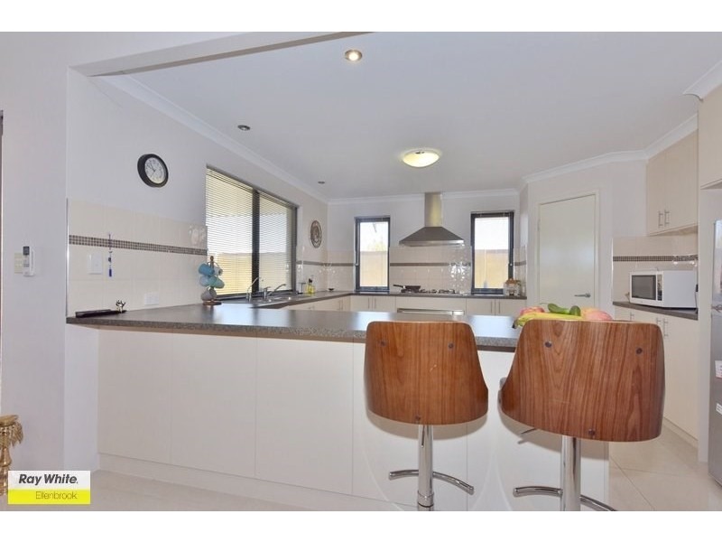 22 Evesham Drive, Ellenbrook WA 6069