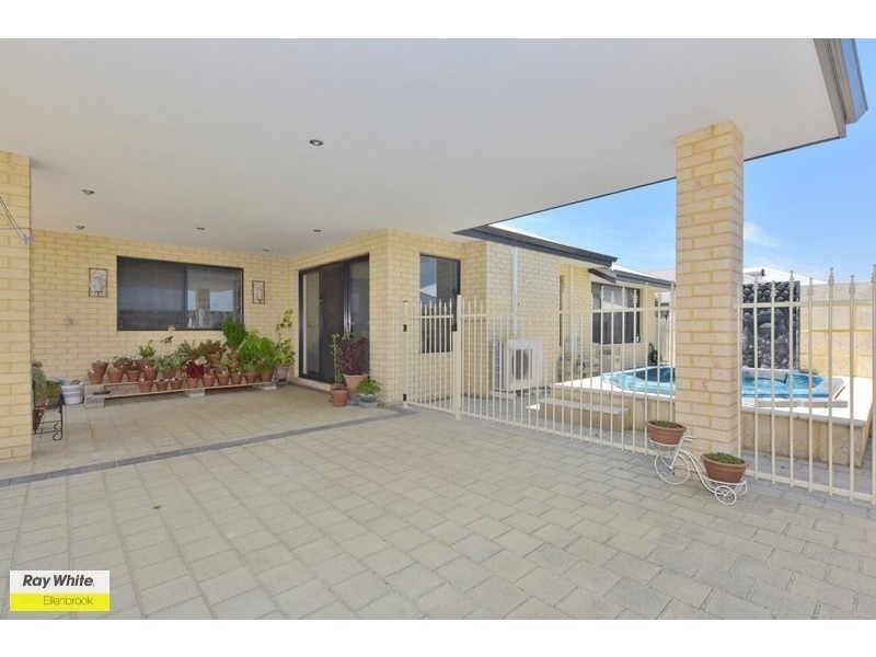 22 Evesham Drive, Ellenbrook WA 6069