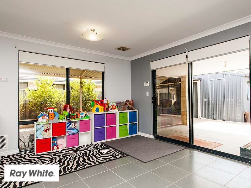 28 Farmaner Parkway, Ellenbrook WA 6069