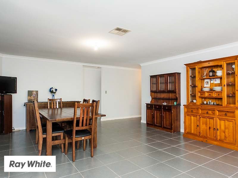 28 Farmaner Parkway, Ellenbrook WA 6069