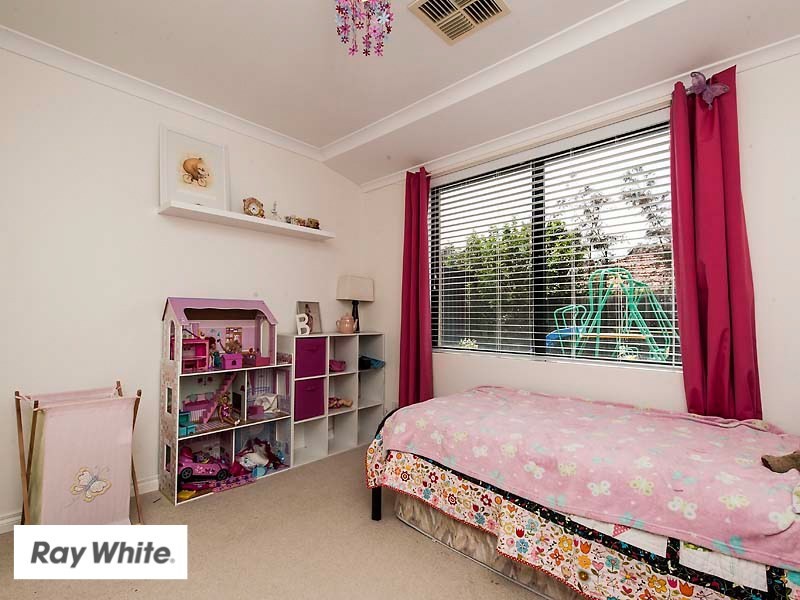 28 Farmaner Parkway, Ellenbrook WA 6069