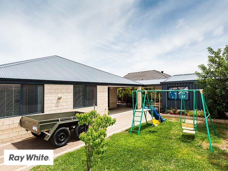 28 Farmaner Parkway, Ellenbrook WA 6069