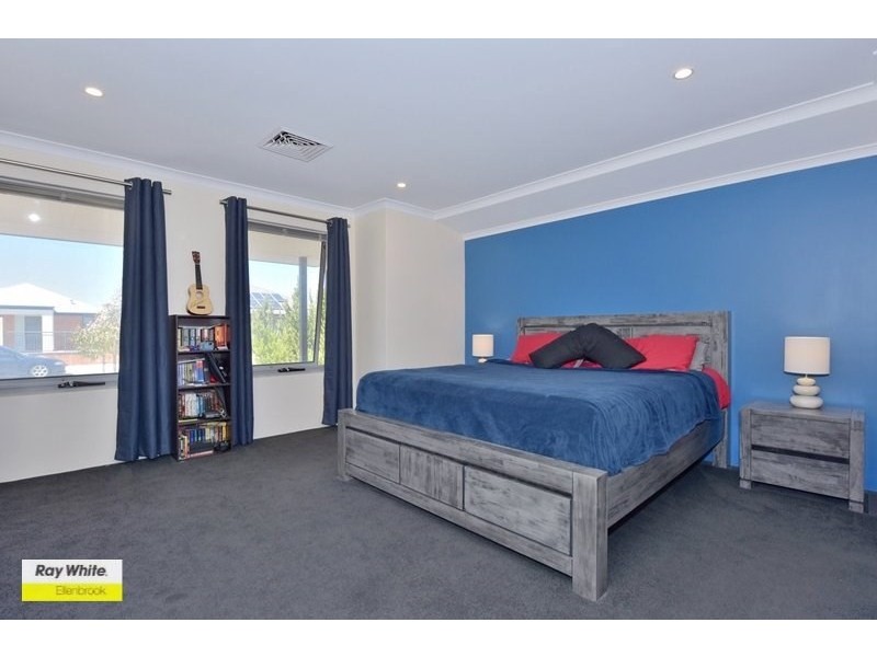 6 Newland Road, Ellenbrook WA 6069