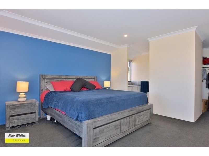 6 Newland Road, Ellenbrook WA 6069