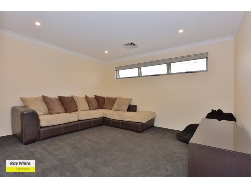 6 Newland Road, Ellenbrook WA 6069