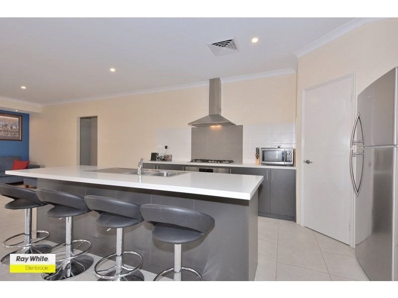 6 Newland Road, Ellenbrook WA 6069