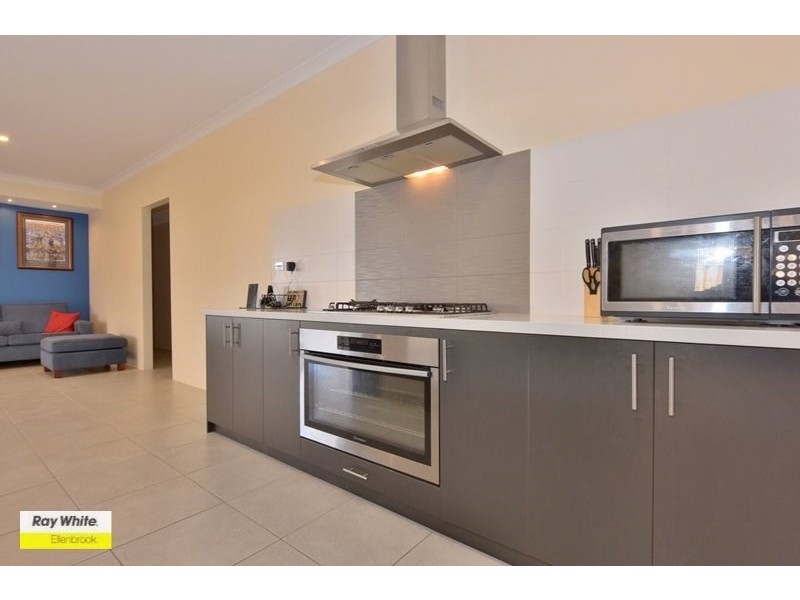 6 Newland Road, Ellenbrook WA 6069