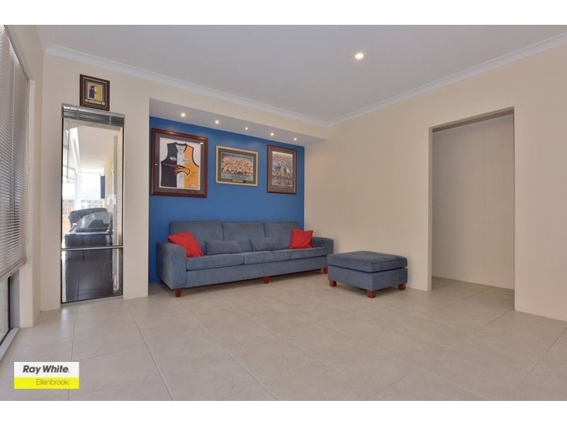 6 Newland Road, Ellenbrook WA 6069