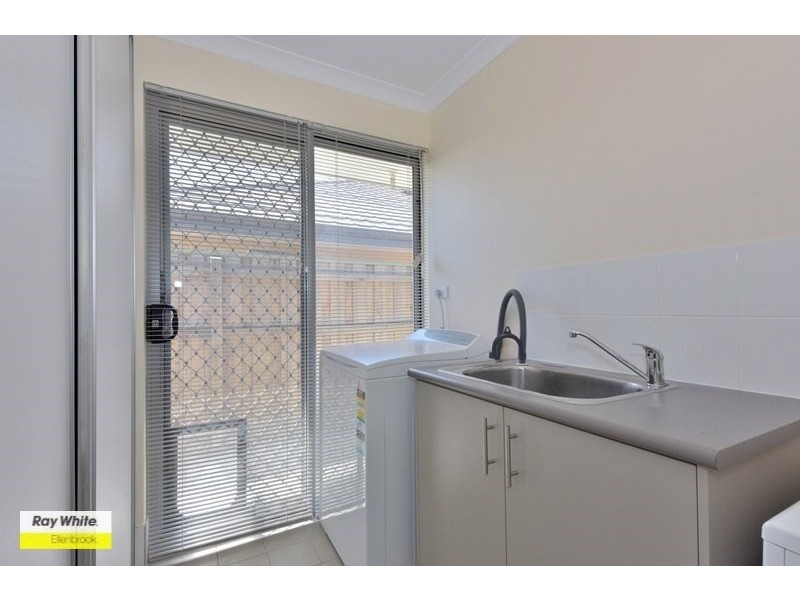 6 Newland Road, Ellenbrook WA 6069