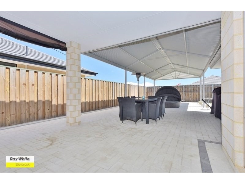 6 Newland Road, Ellenbrook WA 6069