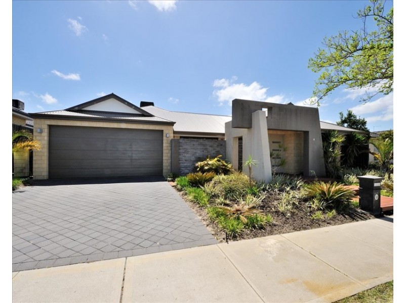 21 Dulegal Way, Aveley WA 6069