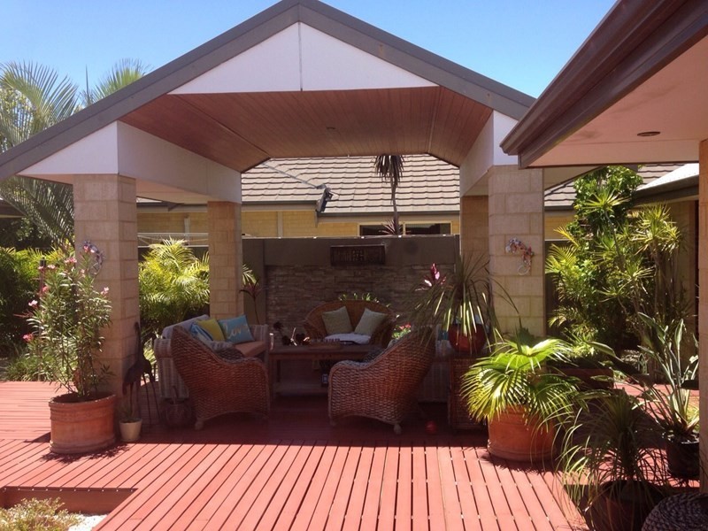 21 Dulegal Way, Aveley WA 6069