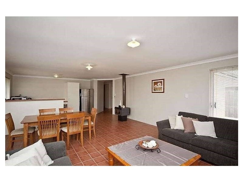 17 Brontie Avenue, Ellenbrook WA 6069