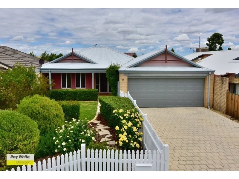 17 Brontie Avenue, Ellenbrook WA 6069