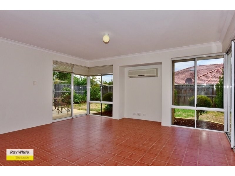 17 Brontie Avenue, Ellenbrook WA 6069