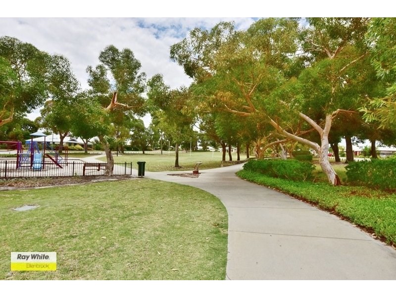17 Brontie Avenue, Ellenbrook WA 6069