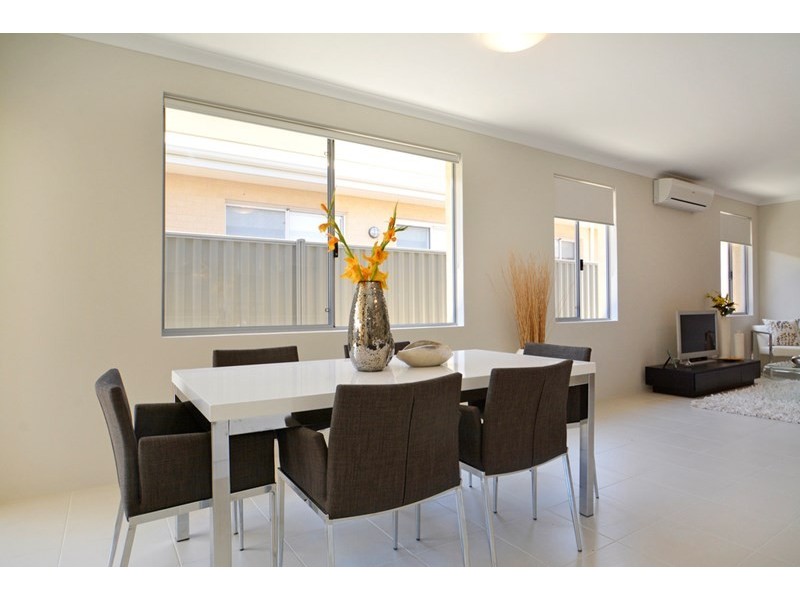 18 Abberton Street, Aveley WA 6069