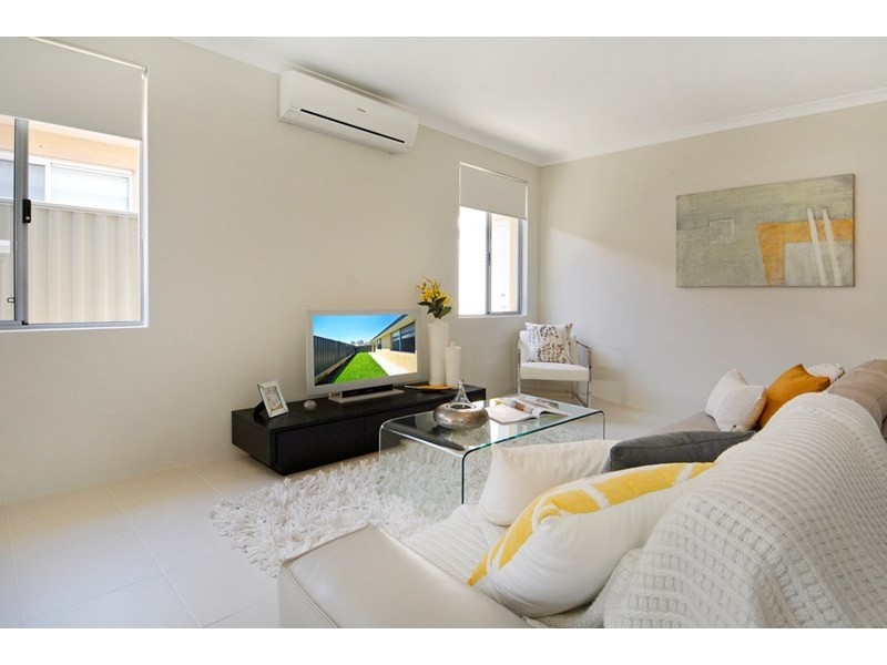 18 Abberton Street, Aveley WA 6069