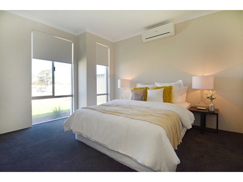 18 Abberton Street, Aveley WA 6069