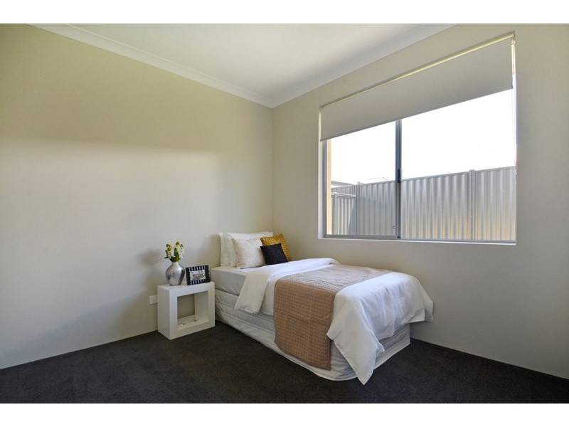 18 Abberton Street, Aveley WA 6069