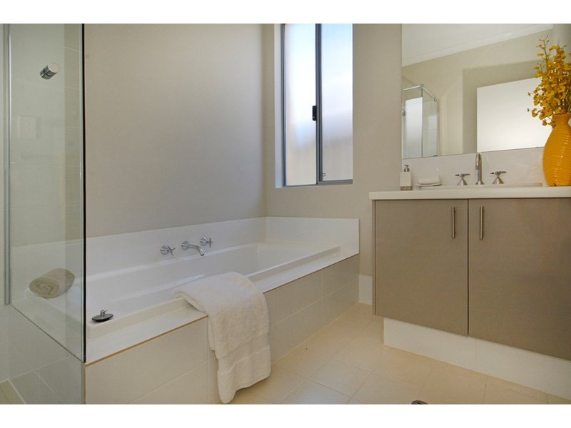 18 Abberton Street, Aveley WA 6069