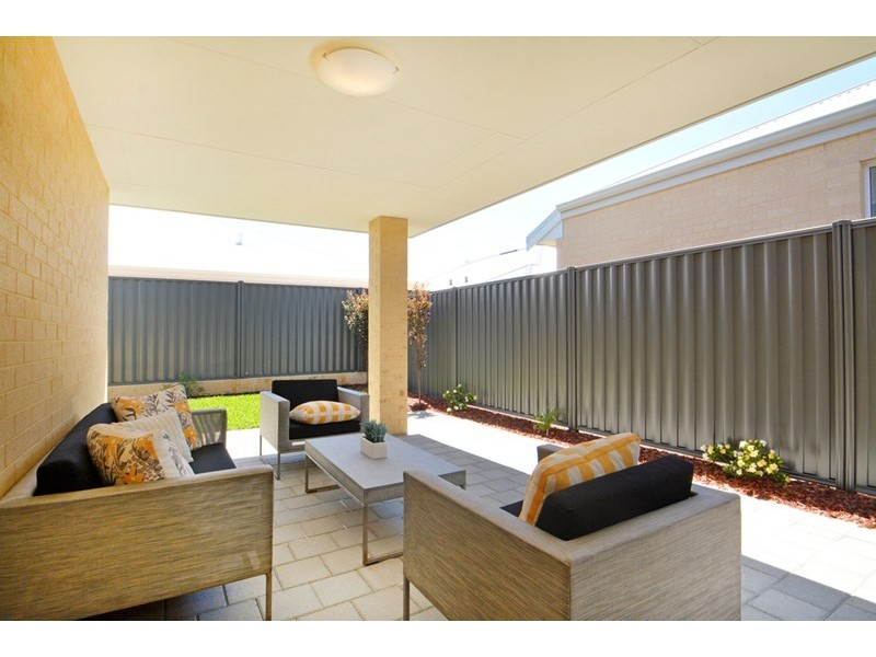 18 Abberton Street, Aveley WA 6069