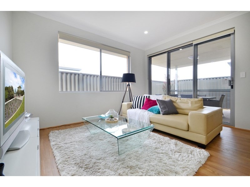 15 Meniscus Street, Aveley WA 6069