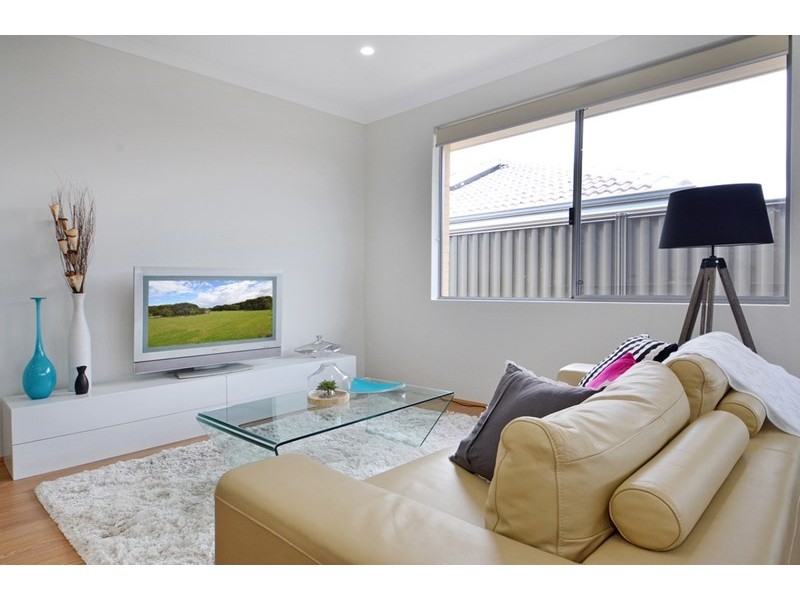 15 Meniscus Street, Aveley WA 6069