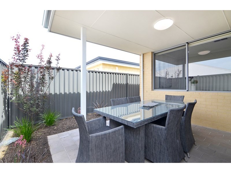 15 Meniscus Street, Aveley WA 6069