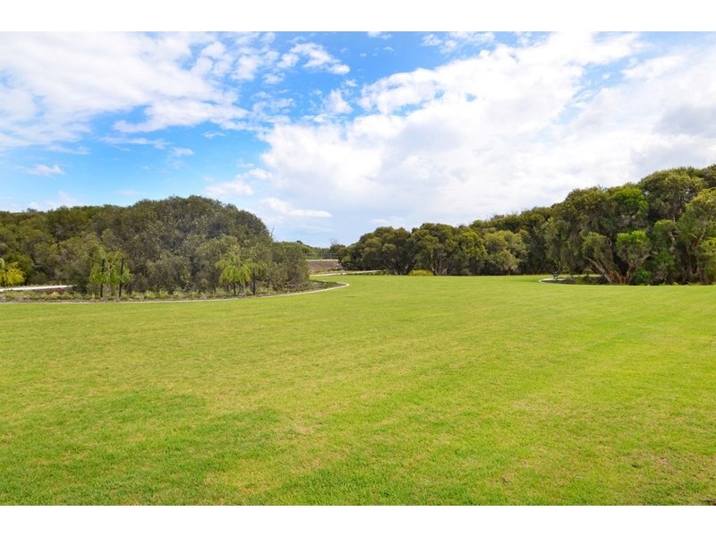 15 Meniscus Street, Aveley WA 6069