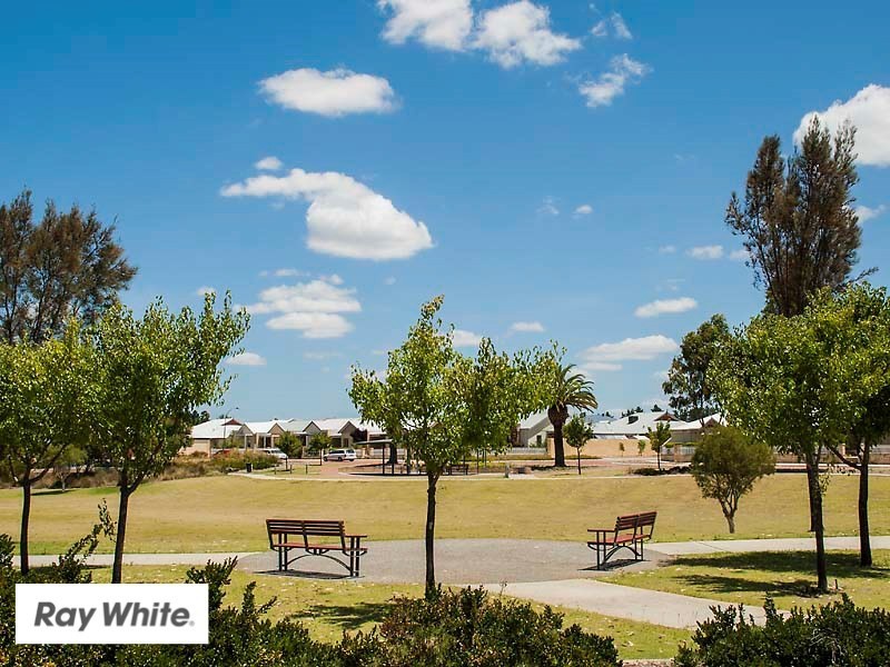 28 Parnham Avenue, Ellenbrook WA 6069