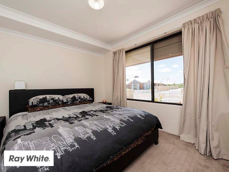 28 Parnham Avenue, Ellenbrook WA 6069