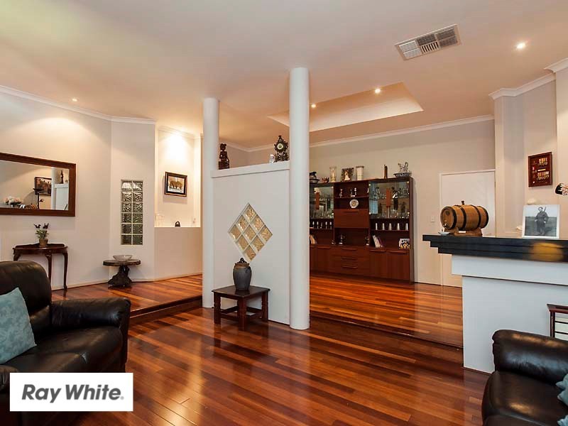 16 Bollinger Close, The Vines WA 6069